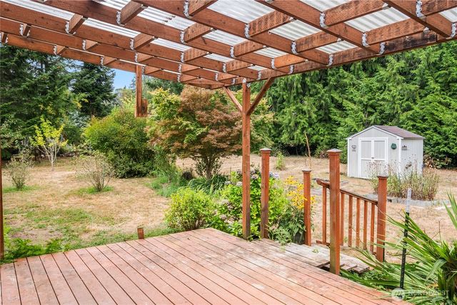 1011 E Sunset Hill Road, Shelton, WA 98584