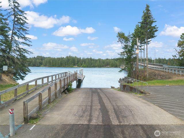 1011 E Sunset Hill Road, Shelton, WA 98584