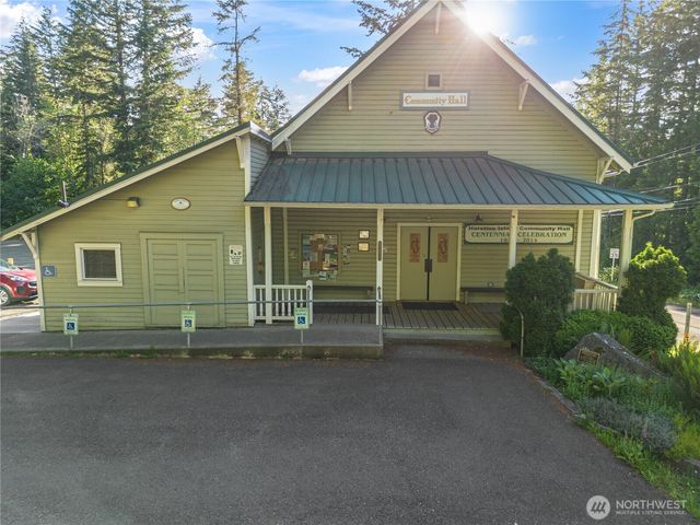 1011 E Sunset Hill Road, Shelton, WA 98584