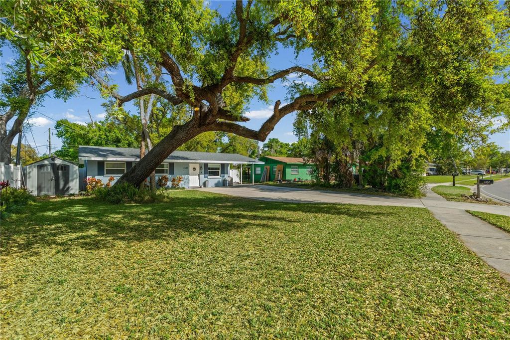 Image 21 of property listing at 3457 LALANI BOULEVARD, Sarasota, FL 34232