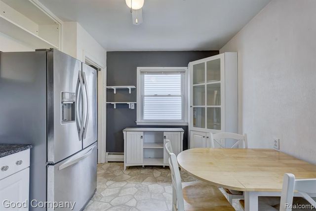 2011 Harwood Avenue, Royal Oak, MI 48067