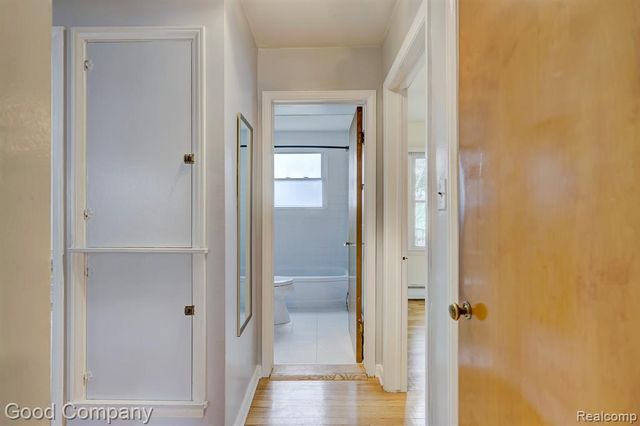 2011 Harwood Avenue, Royal Oak, MI 48067
