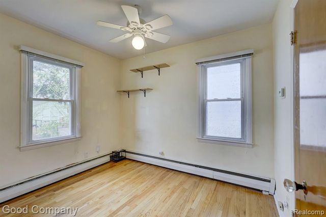 2011 Harwood Avenue, Royal Oak, MI 48067