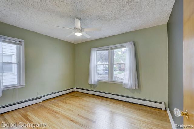 2011 Harwood Avenue, Royal Oak, MI 48067