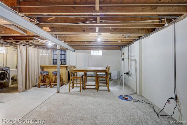 2011 Harwood Avenue, Royal Oak, MI 48067
