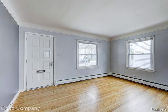 2011 Harwood Avenue, Royal Oak, MI 48067