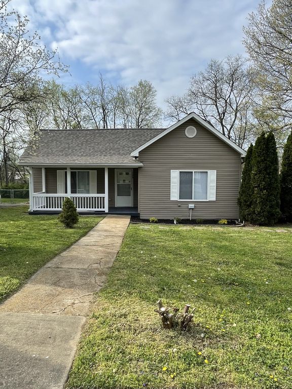 109 W 17th St, Columbia, TN 38401