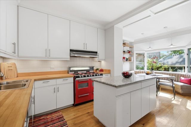 1625 W Rascher Avenue 1, Chicago, IL 60640