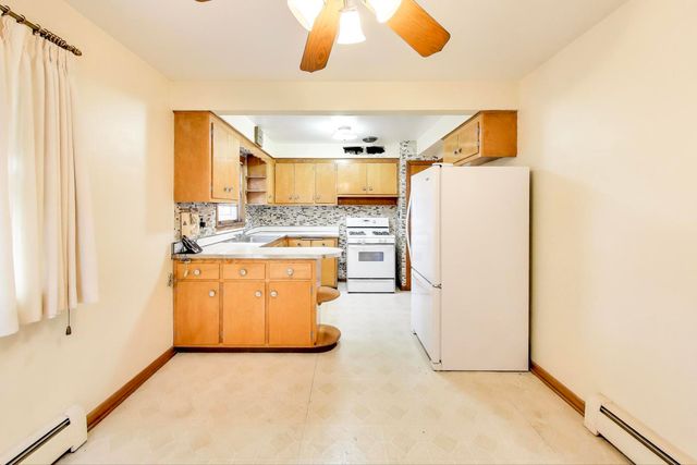 3658 N Laramie Avenue, Chicago, IL 60630
