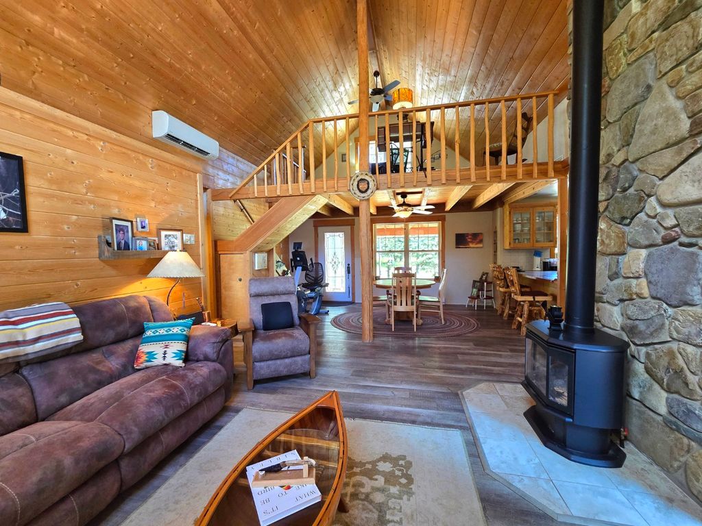 Image 7 of property listing at 22 Pinewoods Drive, Trout Creek, MT 59874