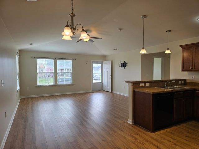 1328 Valor Rd., Conway, SC 29527