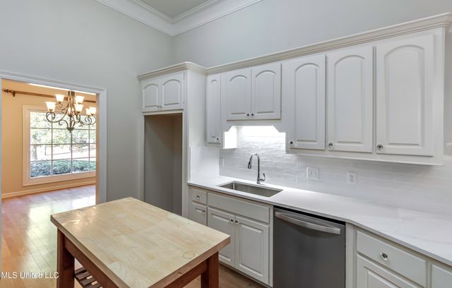 101 Honey Locust Court, Madison, MS 39110