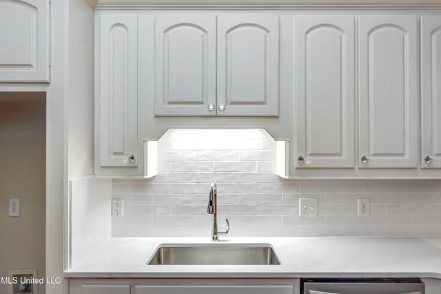 101 Honey Locust Court, Madison, MS 39110