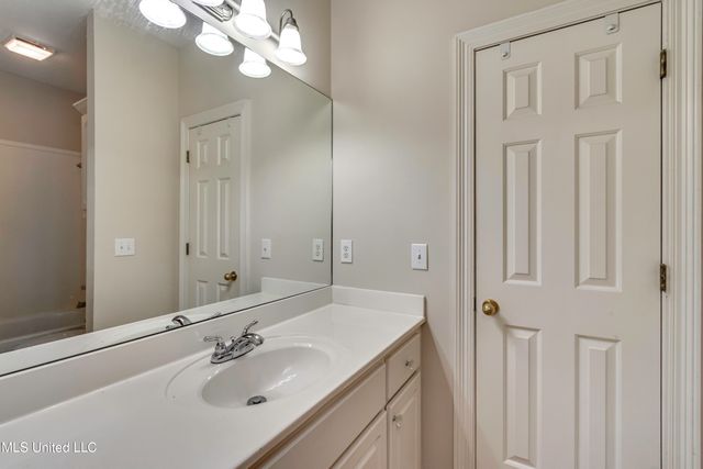 101 Honey Locust Court, Madison, MS 39110