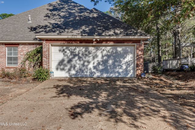 101 Honey Locust Court, Madison, MS 39110