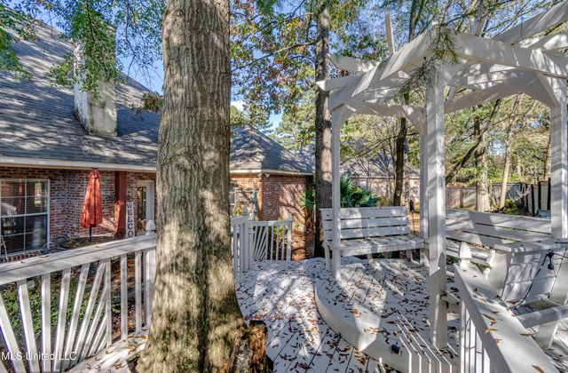101 Honey Locust Court, Madison, MS 39110