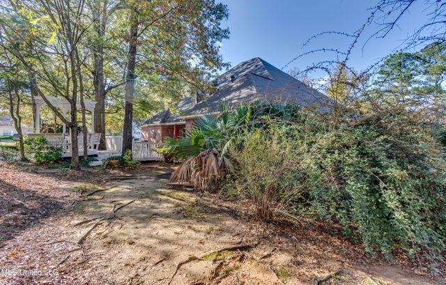 101 Honey Locust Court, Madison, MS 39110