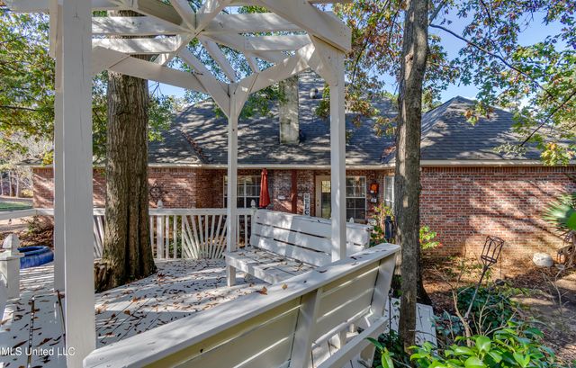101 Honey Locust Court, Madison, MS 39110
