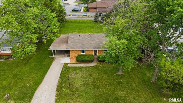 4918 N GRACELAND Drive, Peoria, IL 61614