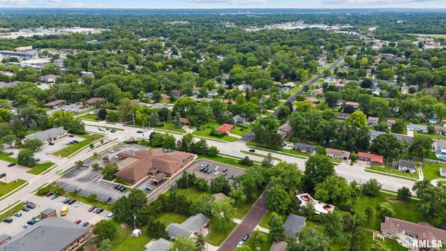 4918 N GRACELAND Drive, Peoria, IL 61614