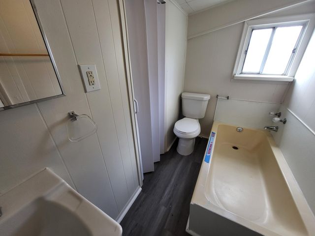 22032 Elizabeth Street, Saint Clair Shores, MI 48080