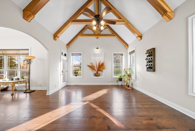 531 Stonegate Dr, Clarksville, TN 37043