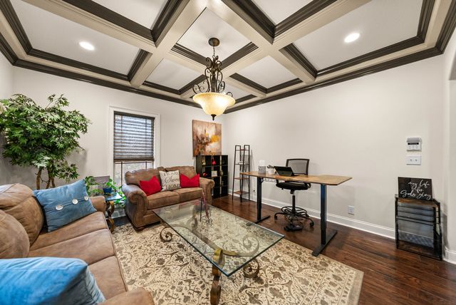 531 Stonegate Dr, Clarksville, TN 37043