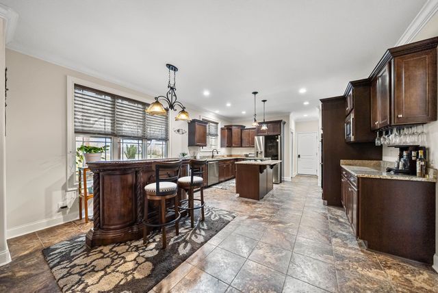 531 Stonegate Dr, Clarksville, TN 37043