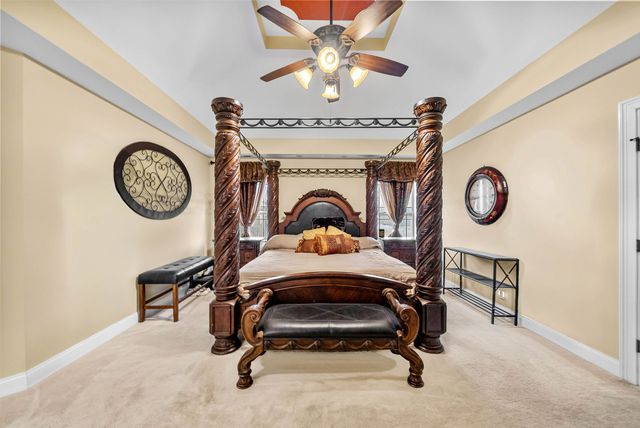 531 Stonegate Dr, Clarksville, TN 37043