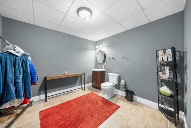 531 Stonegate Dr, Clarksville, TN 37043