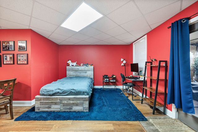 531 Stonegate Dr, Clarksville, TN 37043