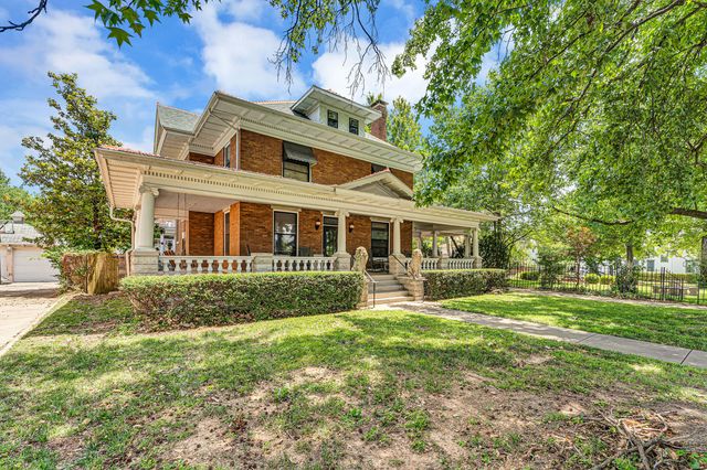 1414 N Benton Avenue, Springfield, MO 65802