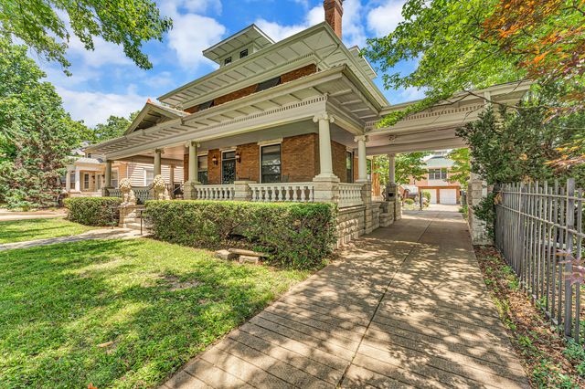1414 N Benton Avenue, Springfield, MO 65802