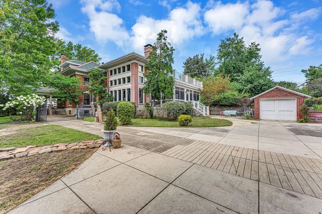 1414 N Benton Avenue, Springfield, MO 65802
