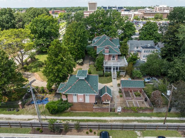 1414 N Benton Avenue, Springfield, MO 65802