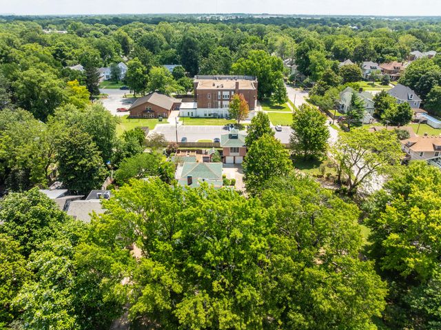 1414 N Benton Avenue, Springfield, MO 65802