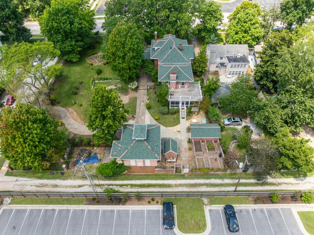 1414 N Benton Avenue, Springfield, MO 65802