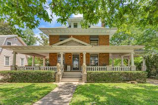1414 N Benton Avenue, Springfield, MO 65802
