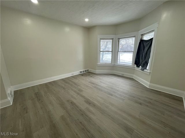 9703 Elwell Avenue, Cleveland, OH 44104