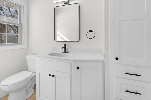 809 Oak Ridge Point NE, Blaine, MN 55434