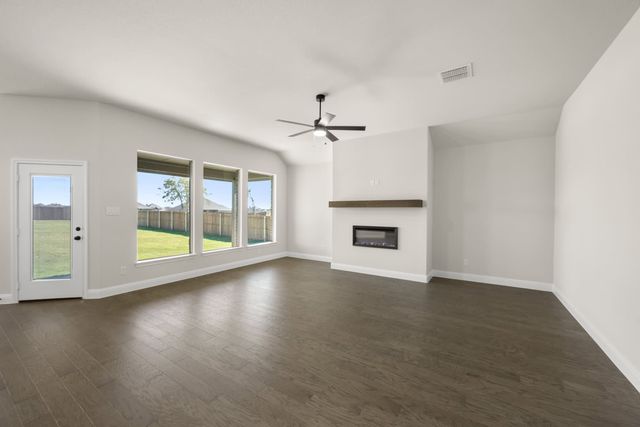 12980 Little Wolf Drive, Godley, TX 76044