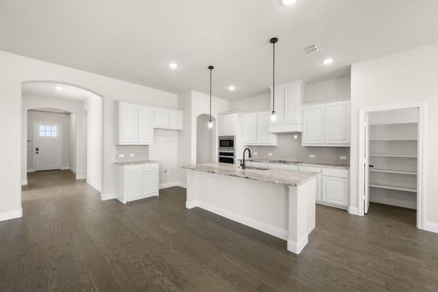 12980 Little Wolf Drive, Godley, TX 76044