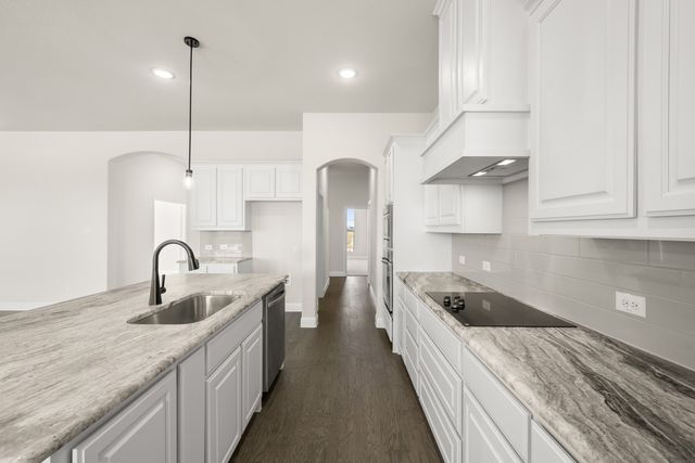 12980 Little Wolf Drive, Godley, TX 76044