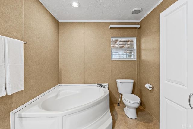 1690 Poorhouse Creek Road, Appomattox, VA 24522