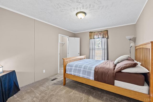 1690 Poorhouse Creek Road, Appomattox, VA 24522