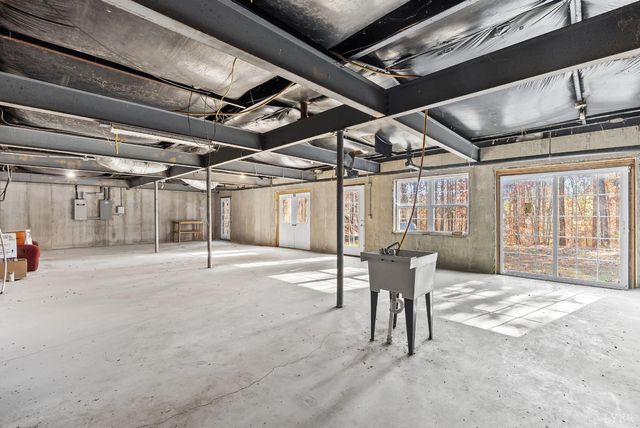 1690 Poorhouse Creek Road, Appomattox, VA 24522