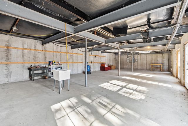 1690 Poorhouse Creek Road, Appomattox, VA 24522