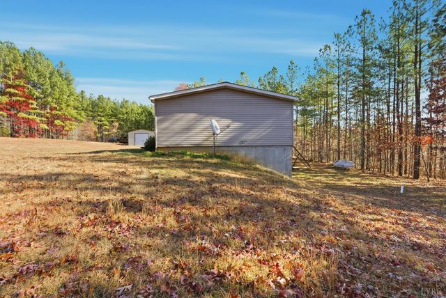 1690 Poorhouse Creek Road, Appomattox, VA 24522