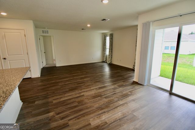 205 Landing Boulevard, Woodbine, GA 31569
