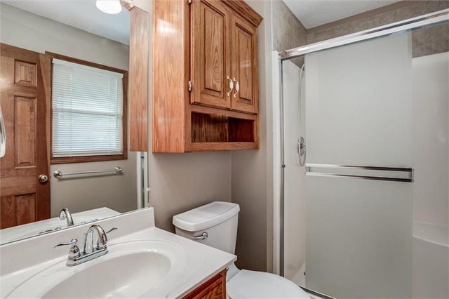 3401 Gateway Drive, Independence, MO 64057